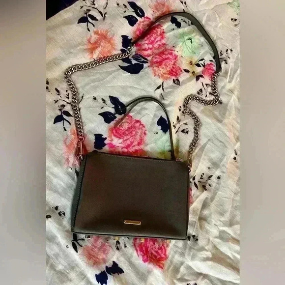 NWOT Rebecca Minkoff  Crossbody 100% Genuine Leaather Detachable Strap Bag - Picture 1 of 10